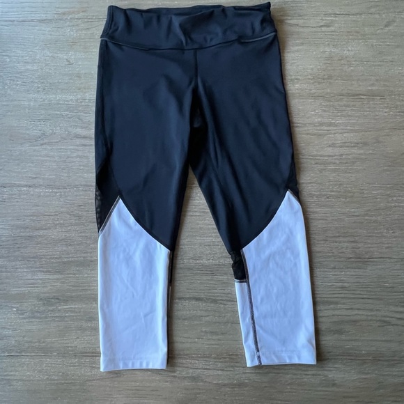 Alala captain cropped light black/White Mesh leggings - Picture 11 of 11